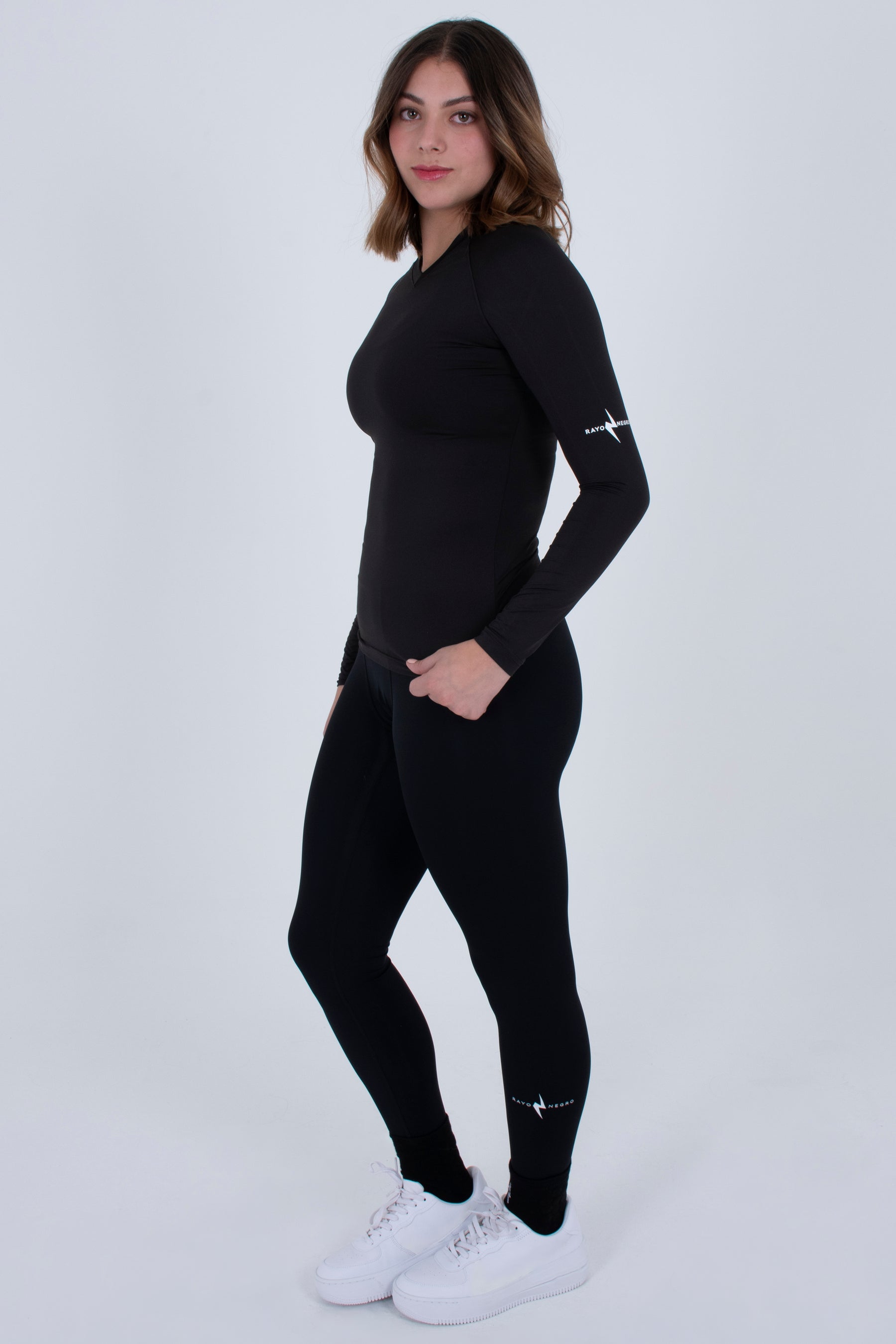RayoNegro_BodyMangaLargaParaMujer_BodyDeMangaLarga_RopaDeFutbolAmericano_BodyMangaLargaFootball_BodyDeportivoParaMujer_BodyNegroDeportivoMangaLargaFemenil_BodyMangaLargaFemenil