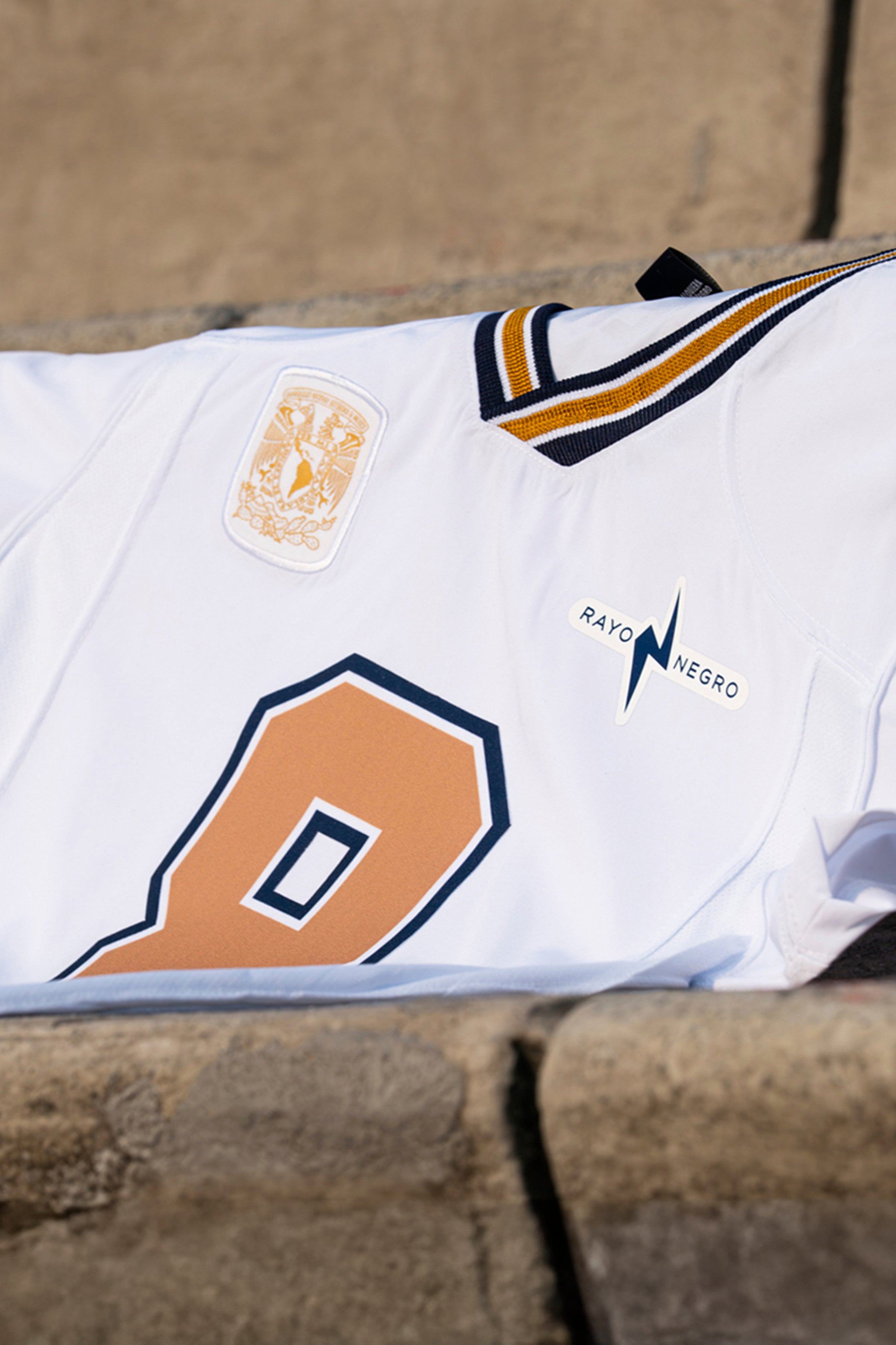 JERSEY FAN PUMAS CU 2025 VISITA