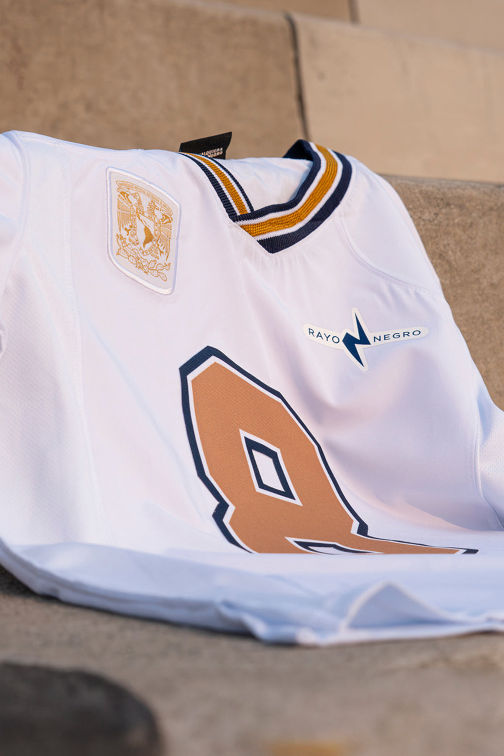 JERSEY FAN PUMAS CU 2025 VISITA