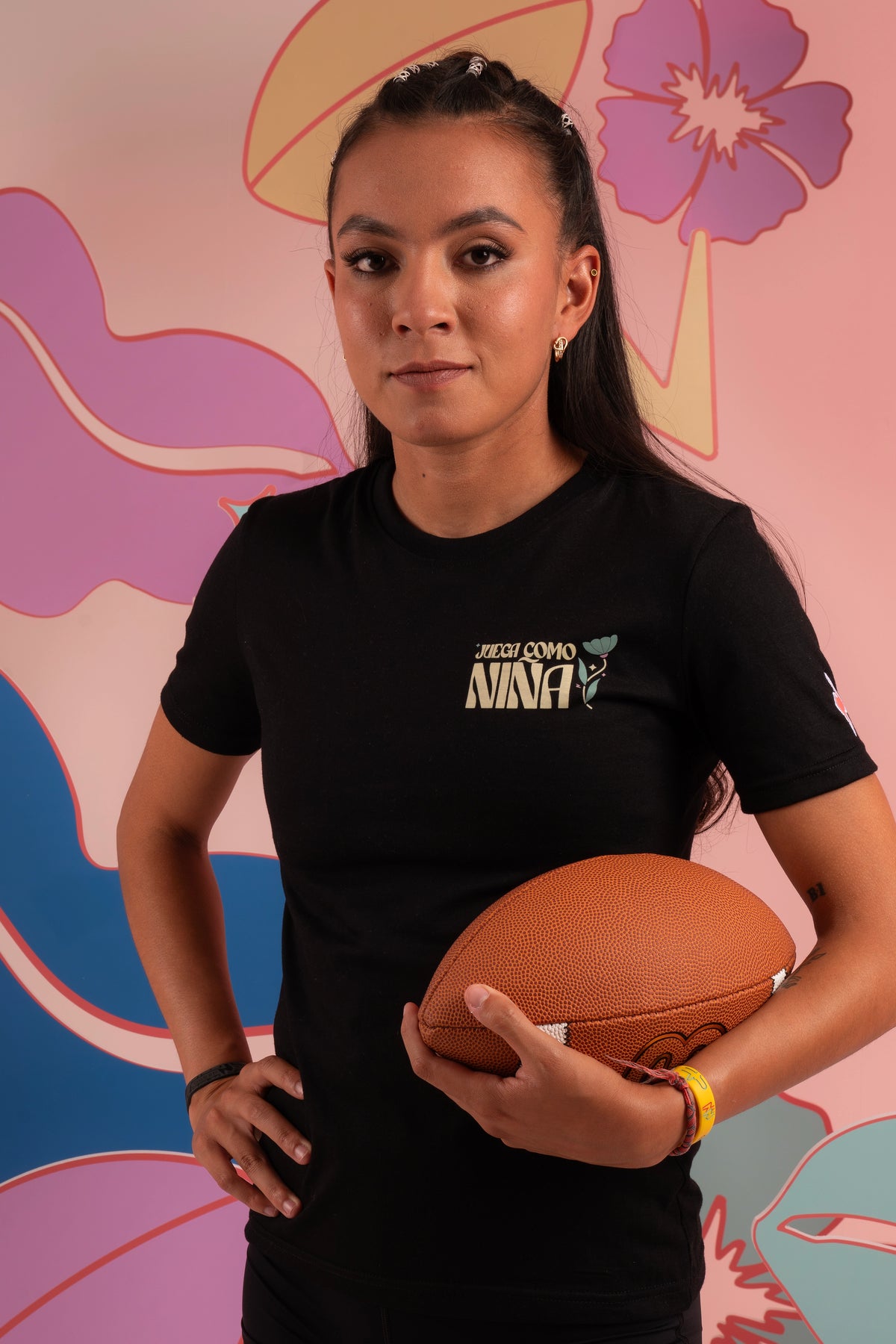 PLAYERA NEGRO JUEGA COMO NIÑA