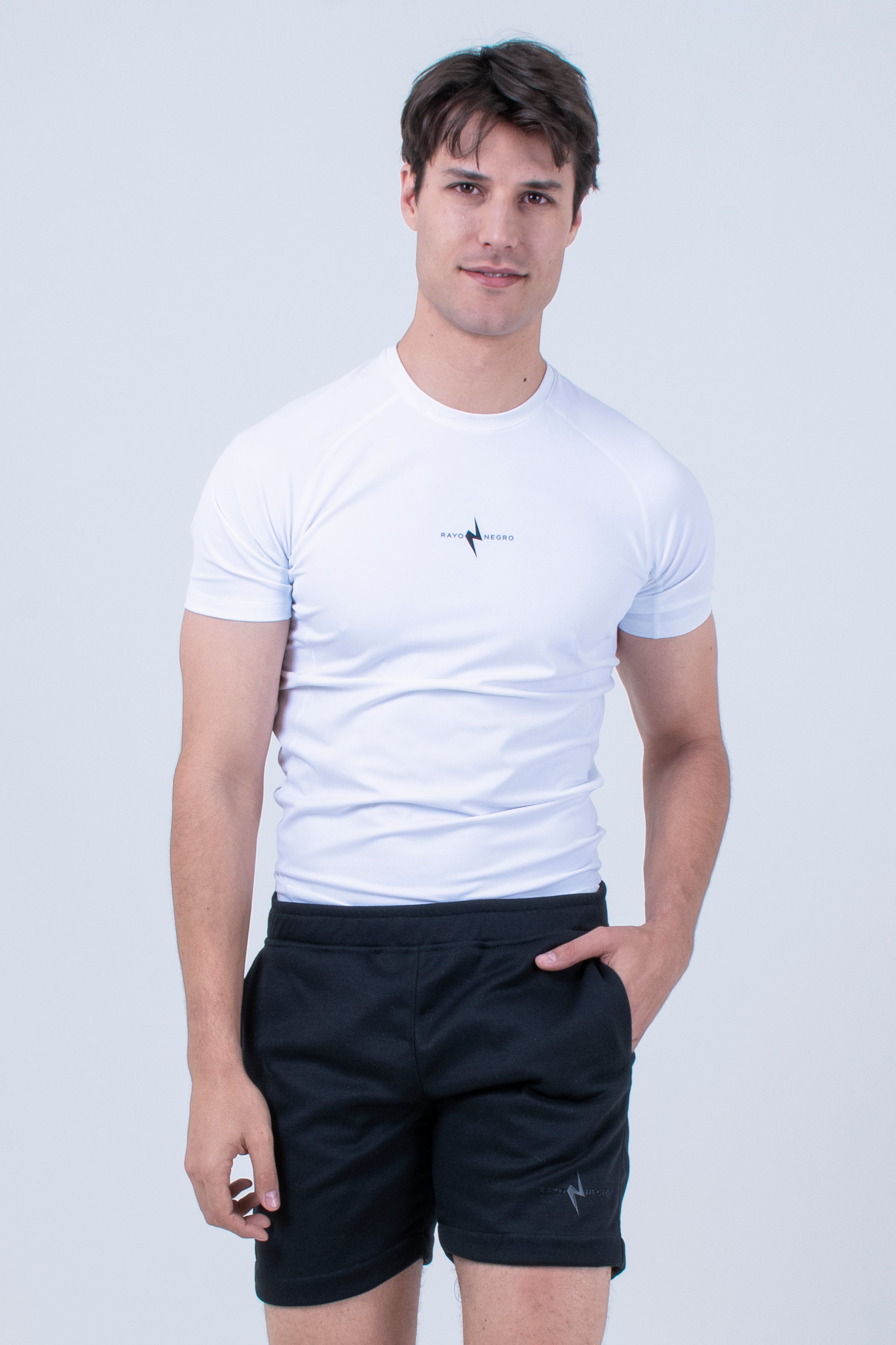 RayoNegro_BodyMangaCortaHombre_BodyDeMangaCorta_RopaDeFutbolAmericano_BodyMangaCortaFootball_BodyDeportivoHombre_BodyBlancoDeportivoMangaCorta